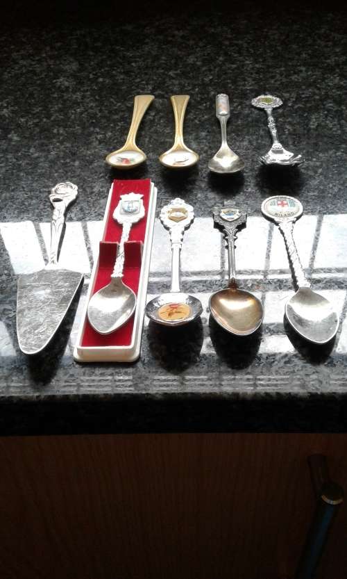 ASSORTED SPOON COLLECTION.